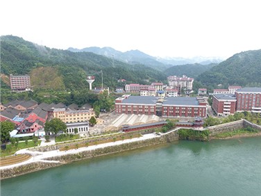 沿江風(fēng)光帶、資江漁晚